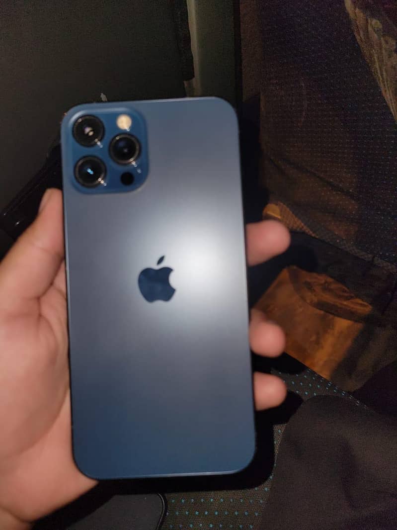 iphone 12 pro max 4
