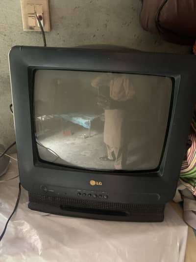 LG tv for sale
