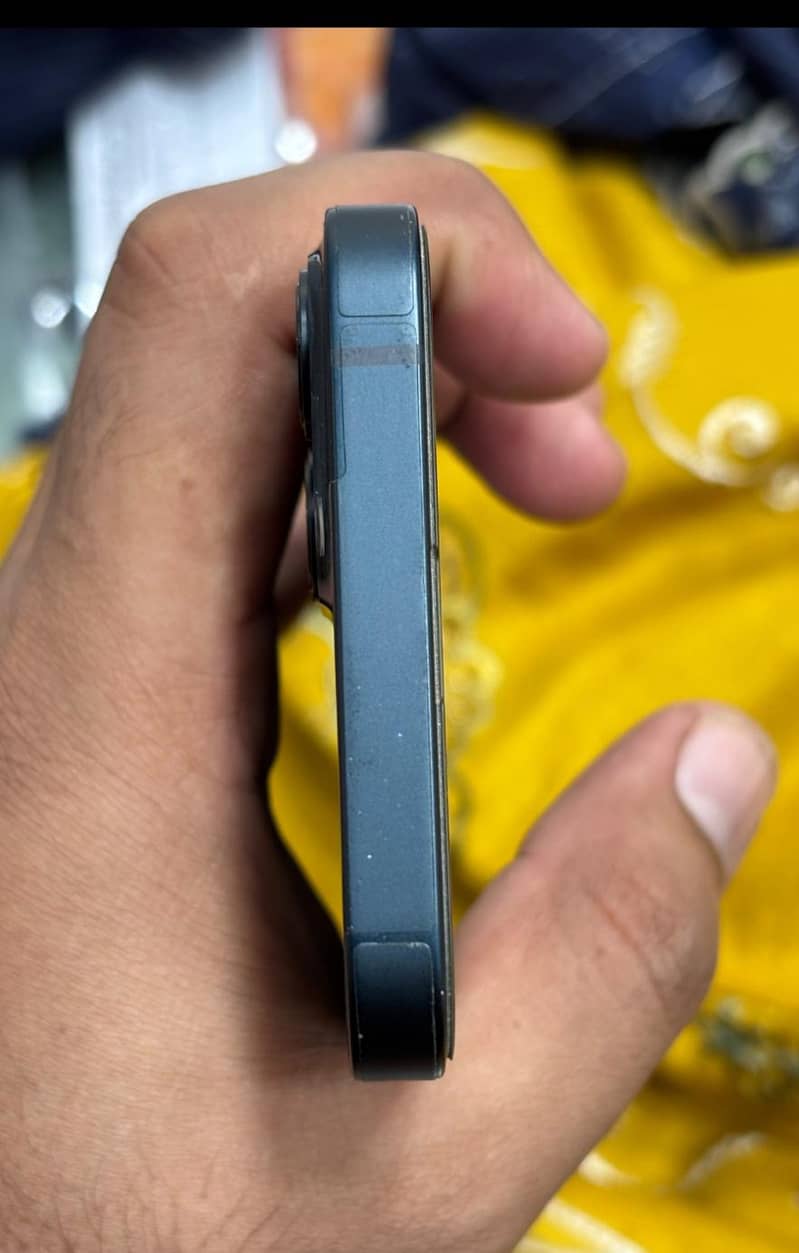 Apple iPhone 13 1