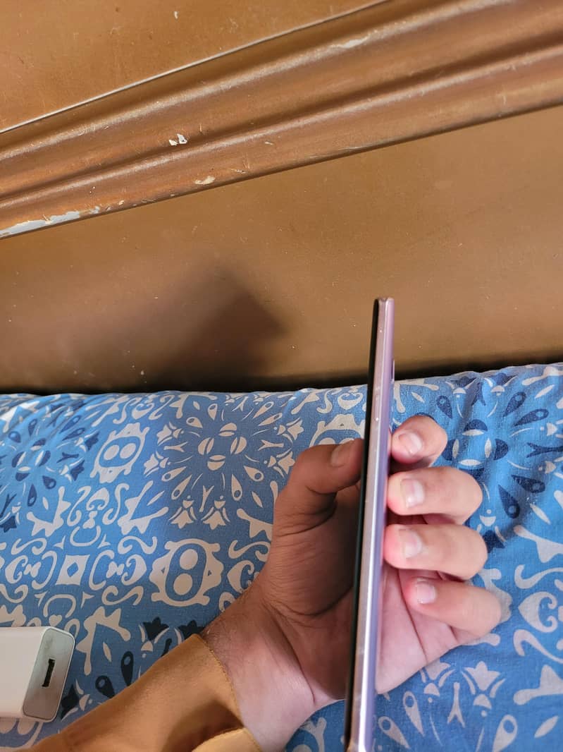 Samsung Mobile Note 9 1