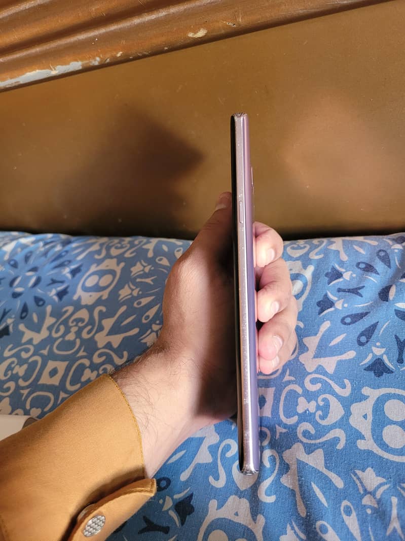 Samsung Mobile Note 9 5