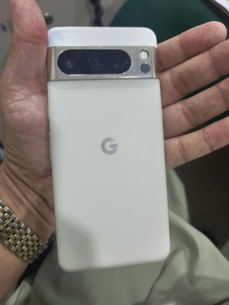 Google Pixel 8 Pro 4