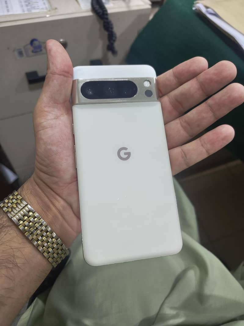 Google Pixel 8 Pro 5
