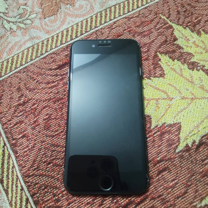 Apple iPhone 7 0