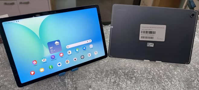 Samsung Galaxy S10 FE 11 inch 8gb/128 gb with SPen Android 16 latest