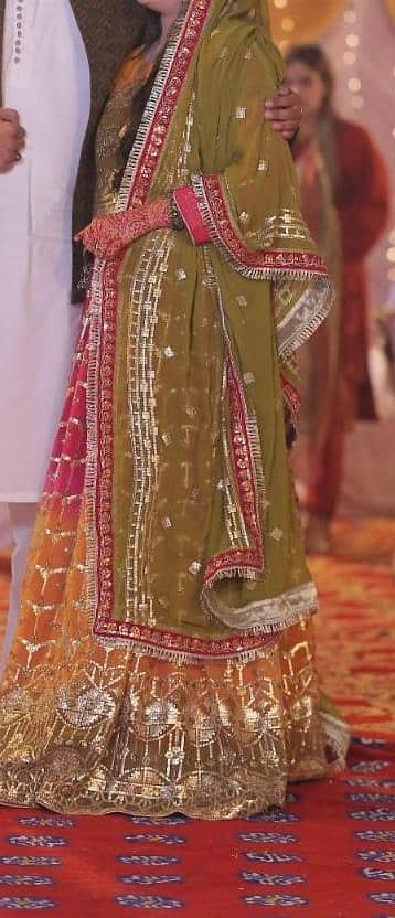 Mehndi wear legnga choli.