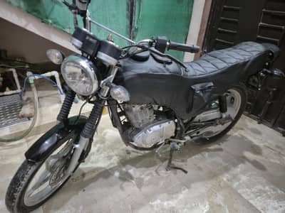 SUZUKI GS 150 SE