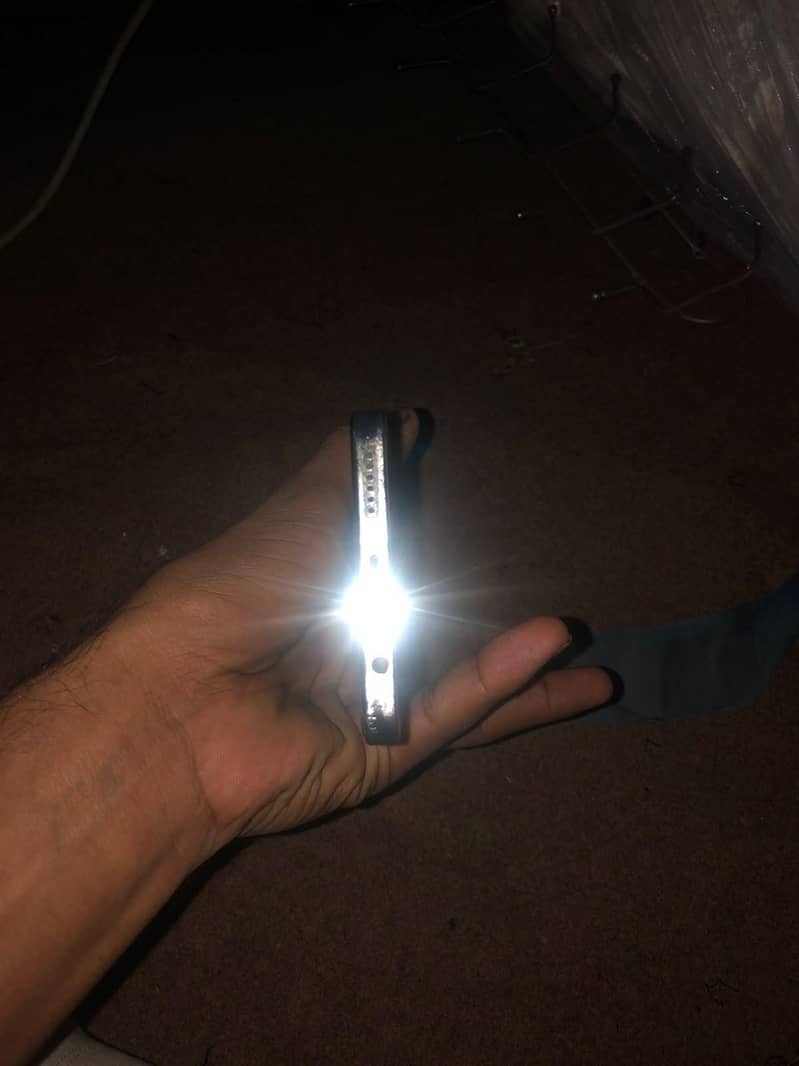 Tecno CAMON 20 Pro 4