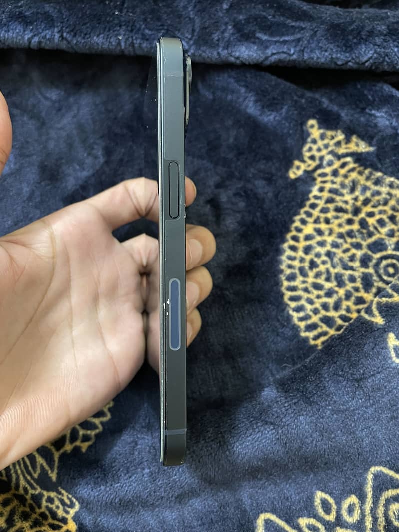 Apple iPhone 14 1