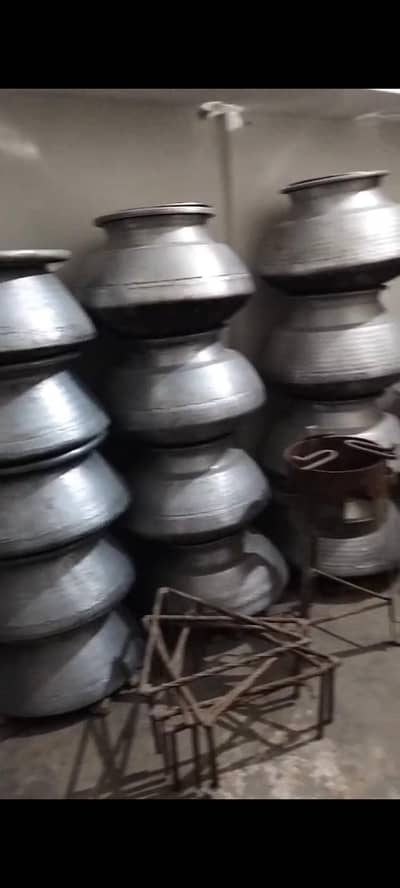 Cauldro/ pot