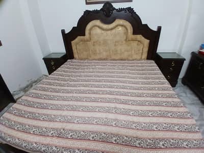 bed with matress and 2 side tables