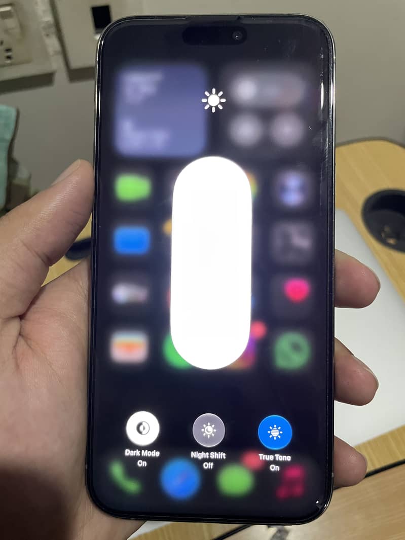 Apple iPhone 15 Pro Max 6