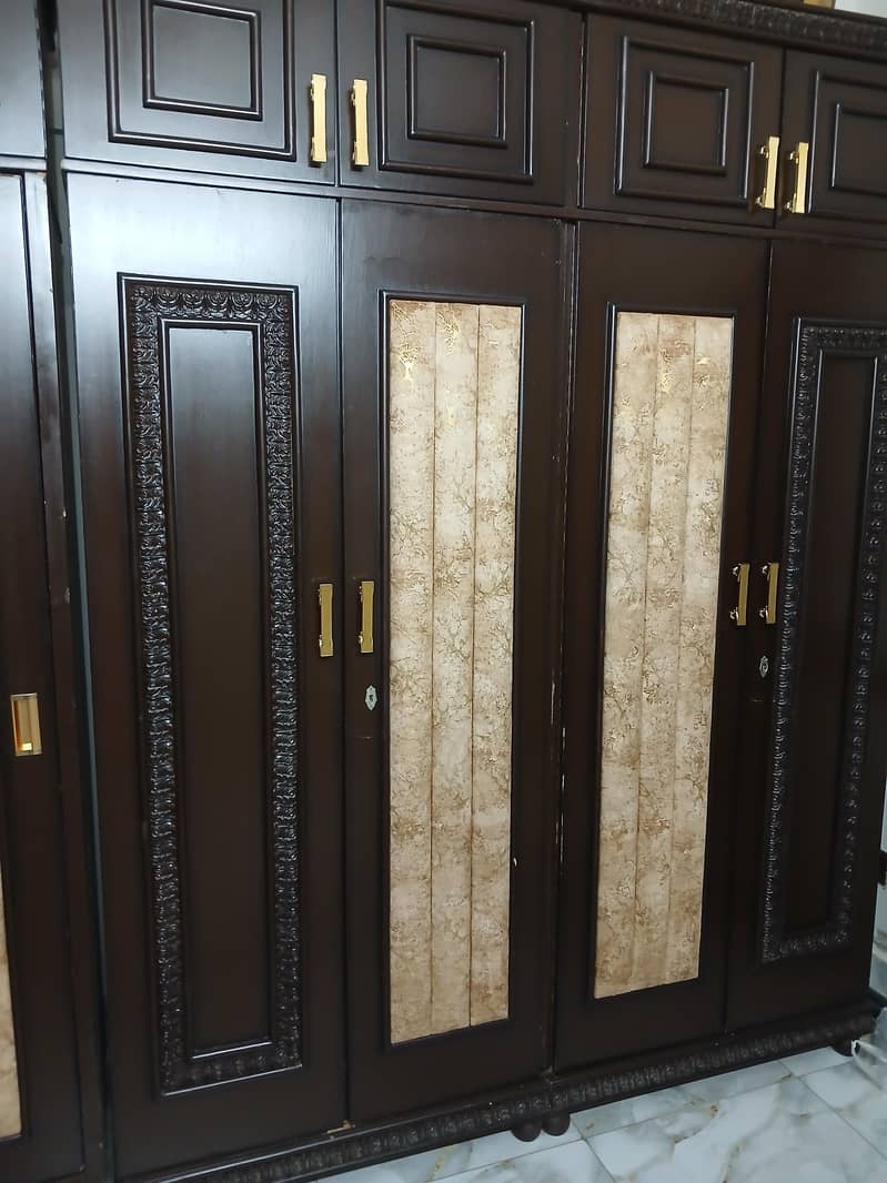 wardrobes 0
