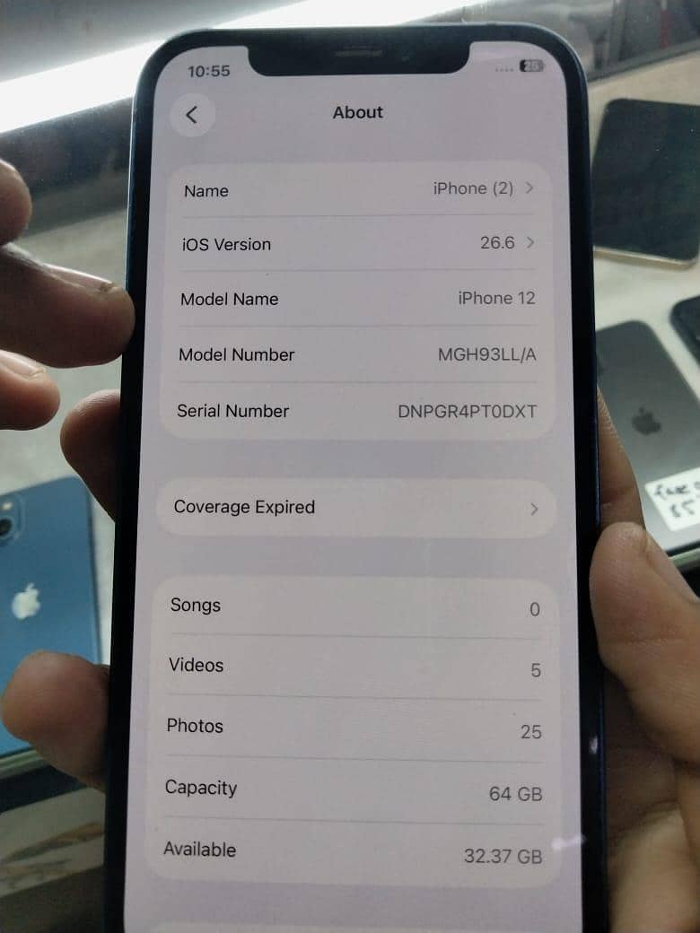 Apple iPhone 12 4
