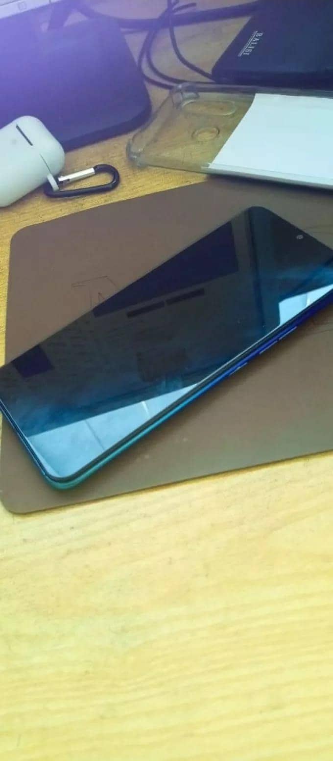 Tecno Spark 8C 1