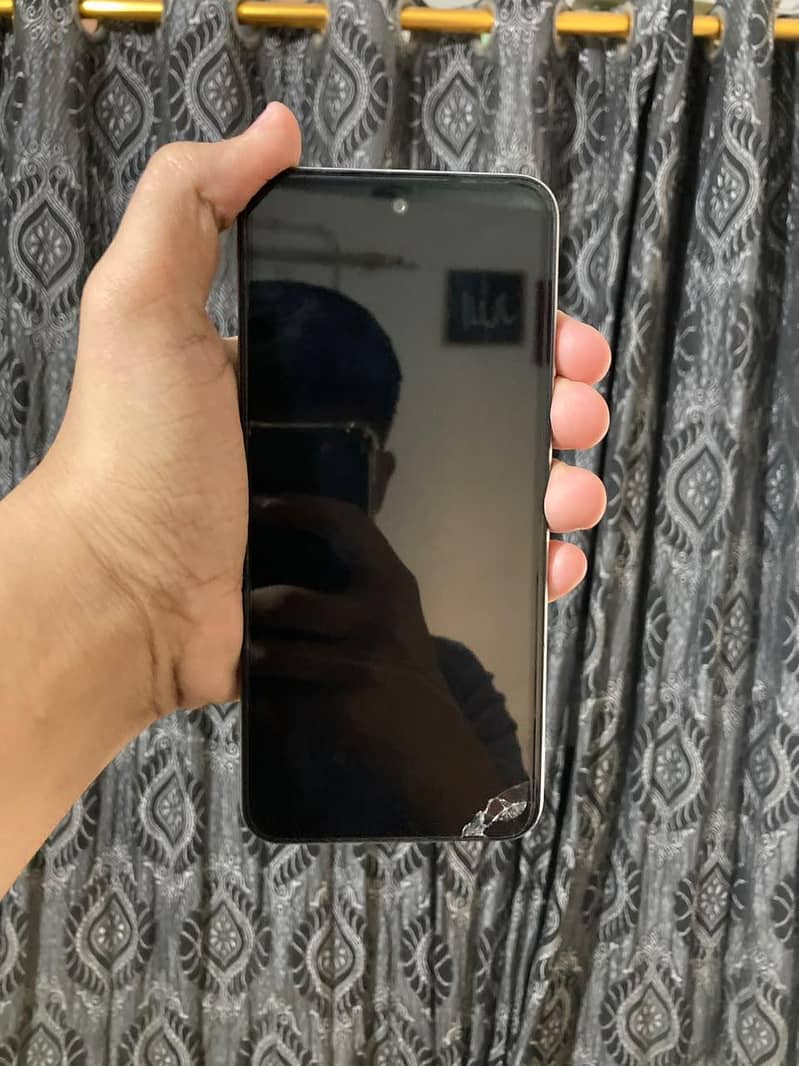 Tecno Spark Go 2 3