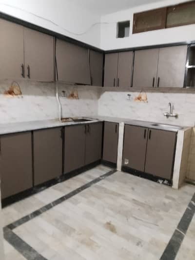 Prime Location 240 Square Yards Lower Portion available for rent in Gulistan-e-Jauhar - Block 15, Karachi
