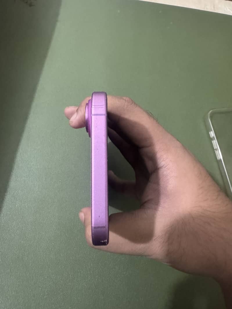 Apple iPhone 16 Plus 6