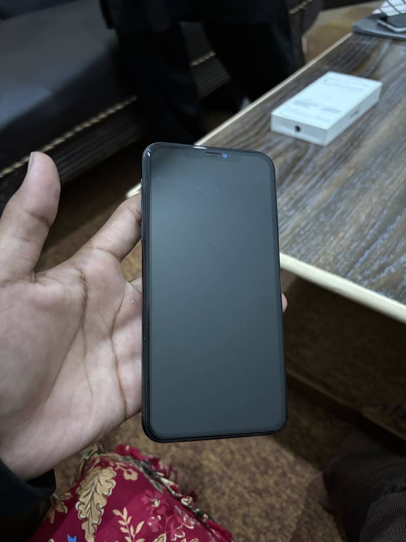 Apple iPhone 11 Pro Max 1