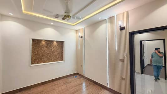 5 Marla Facing Park House For Sale