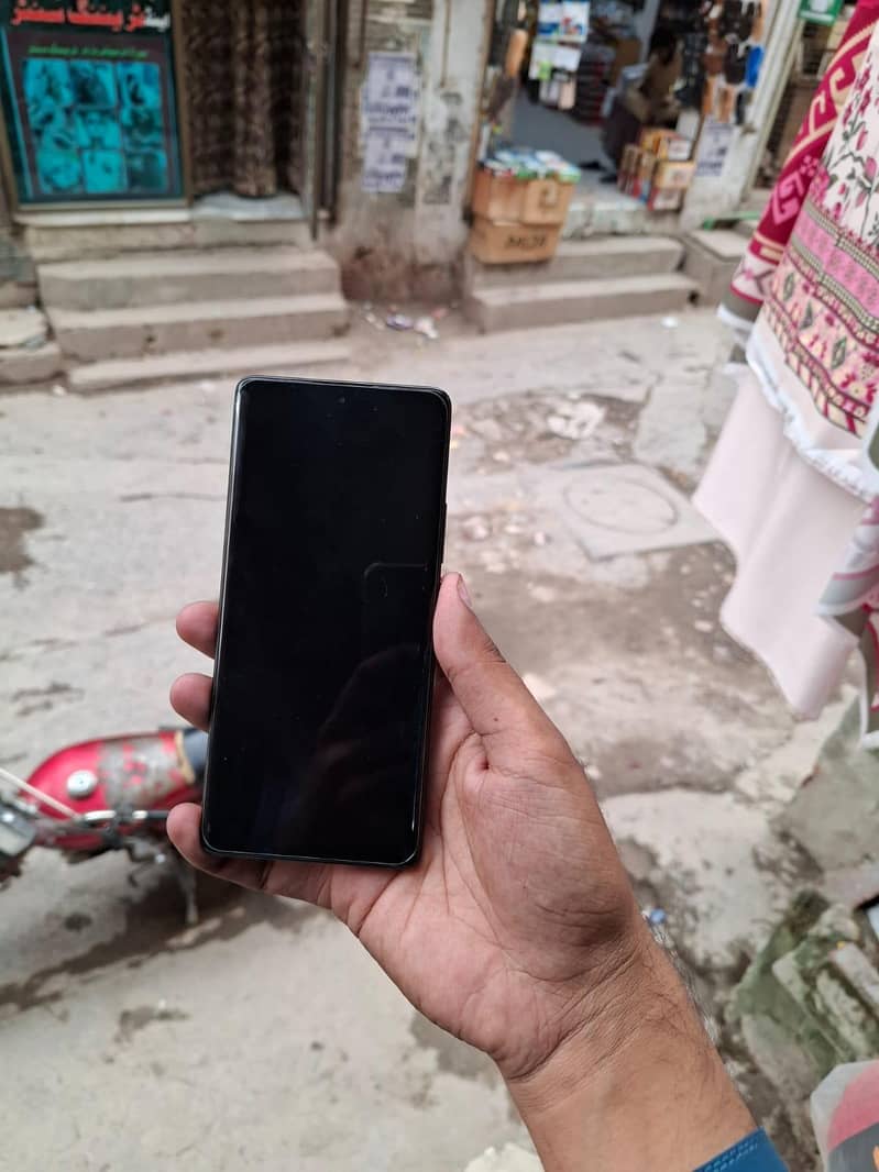Xiaomi Redmi Note 14 Pro 5
