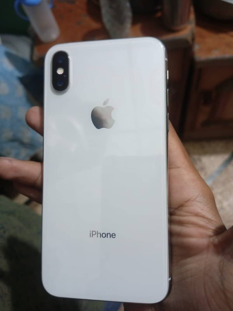 Apple iPhone X 3