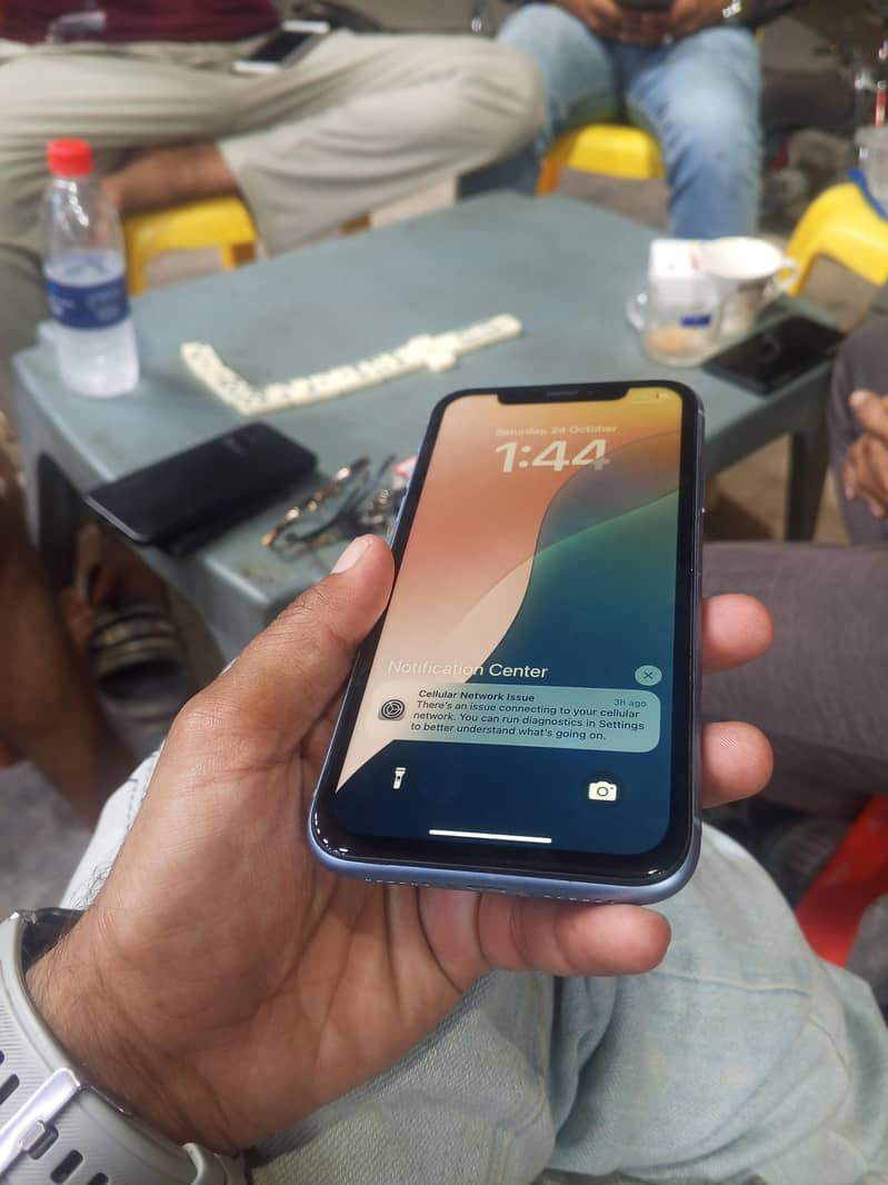 Apple iPhone XR 1