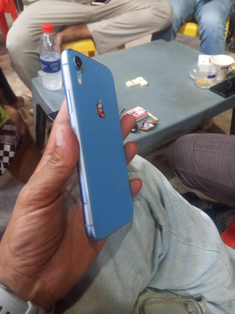 Apple iPhone XR 5