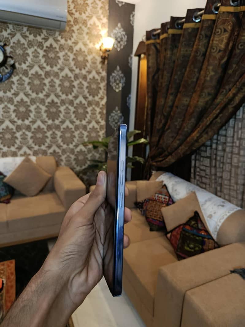 TECNO CAMON 2O PRO 3