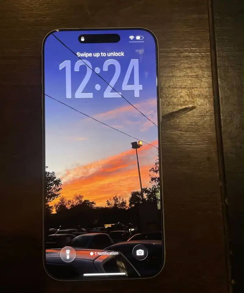 Apple iPhone 17 Pro Max JV 5