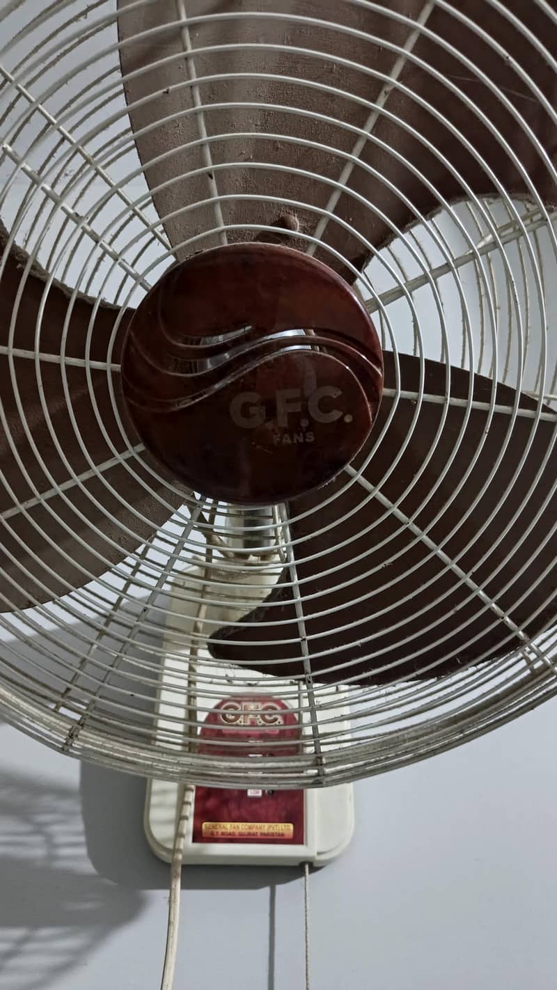 Gfc Bracket fan 1