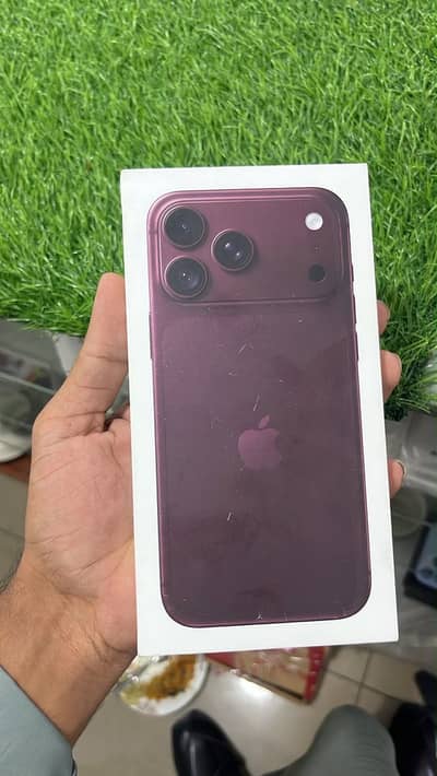 iPhone 18 Pro Max 256GB Burgundy – Box Pack Non Active