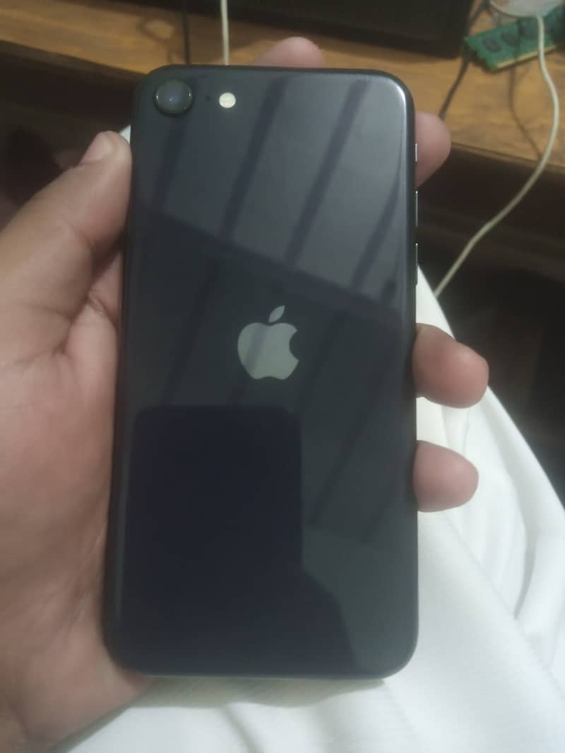 Apple iPhone SE 3