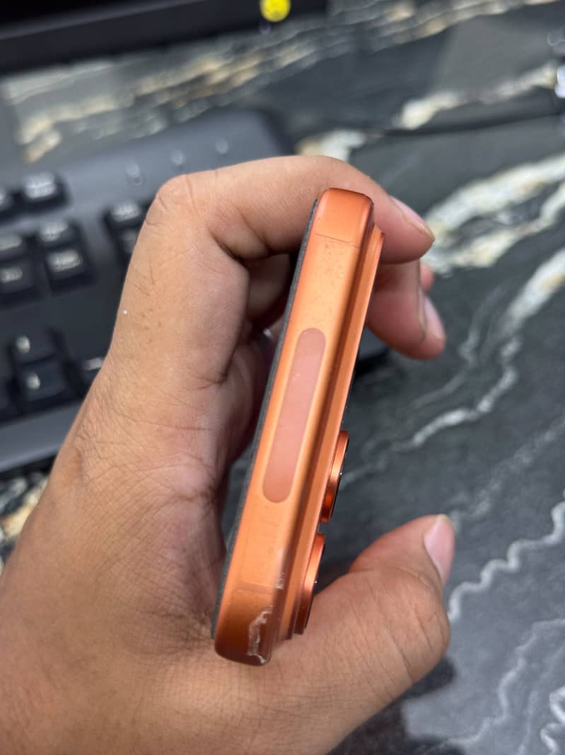 Apple iPhone 17 Pro Max 1