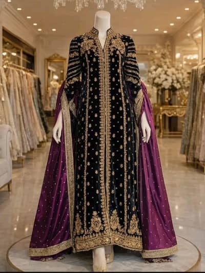 Heavy formal dress/ Designer outfit/ Diyana gown