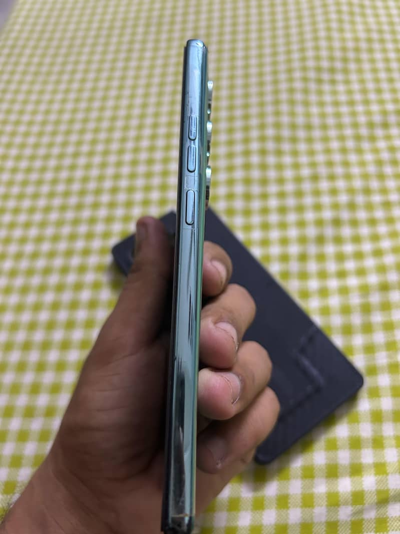 Tecno CAMON 40 2