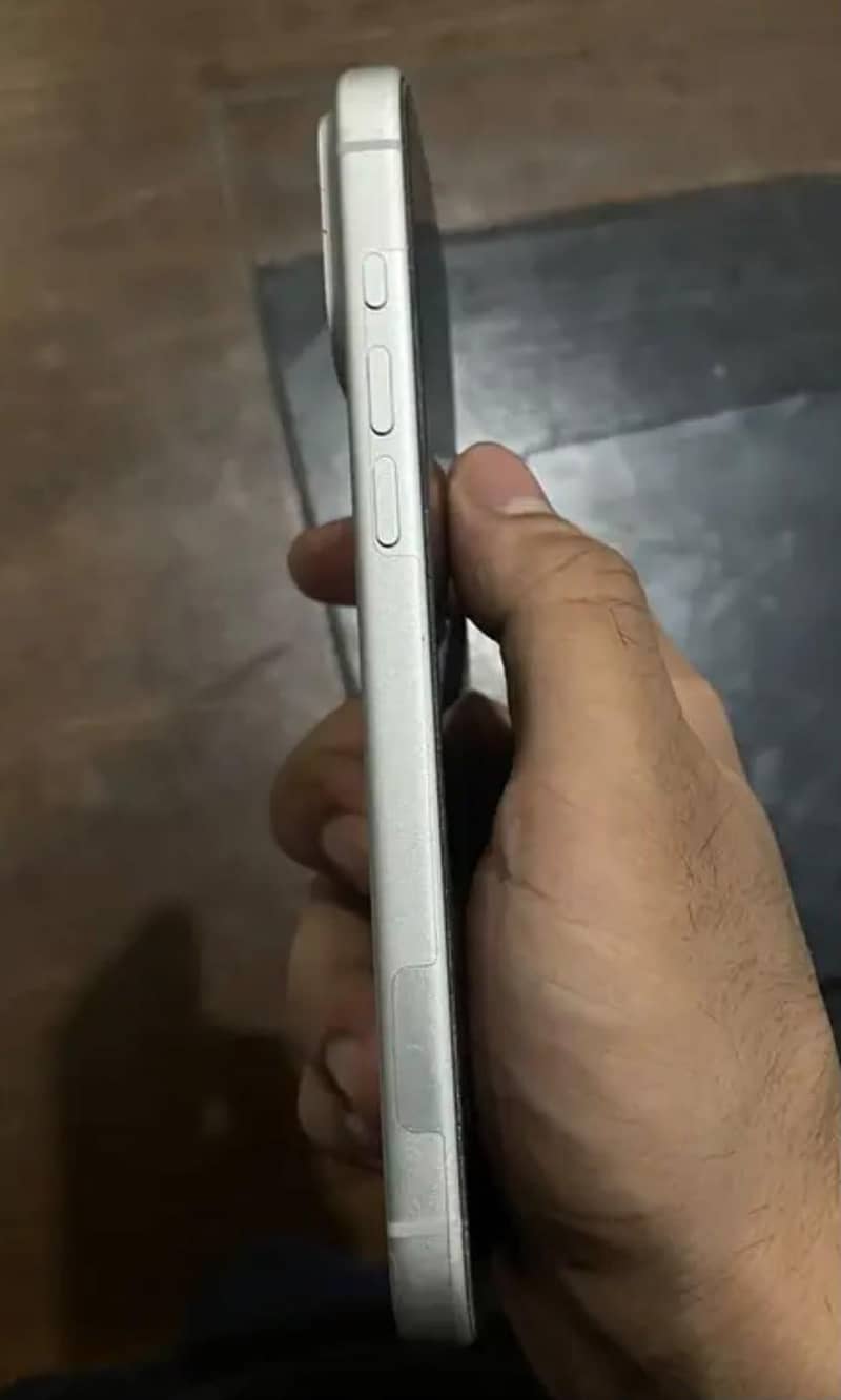 Apple iPhone 17 Pro Max 3