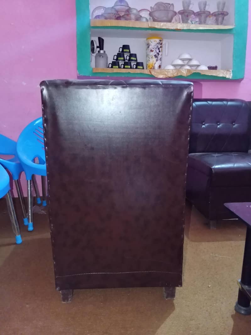 sofa's seat's 5