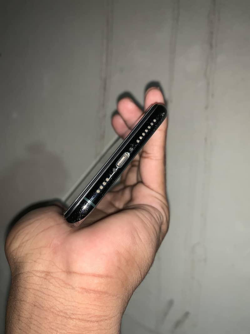 Apple iPhone 11 Pro Max 1