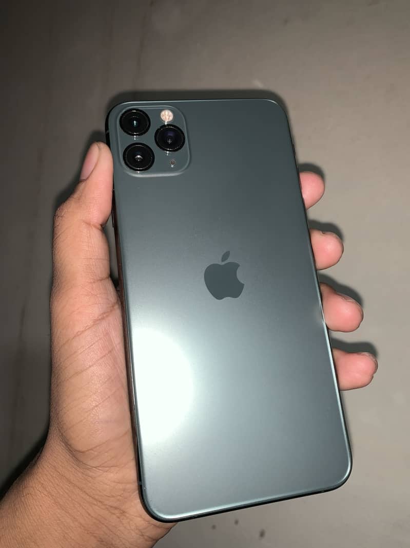 Apple iPhone 11 Pro Max 4