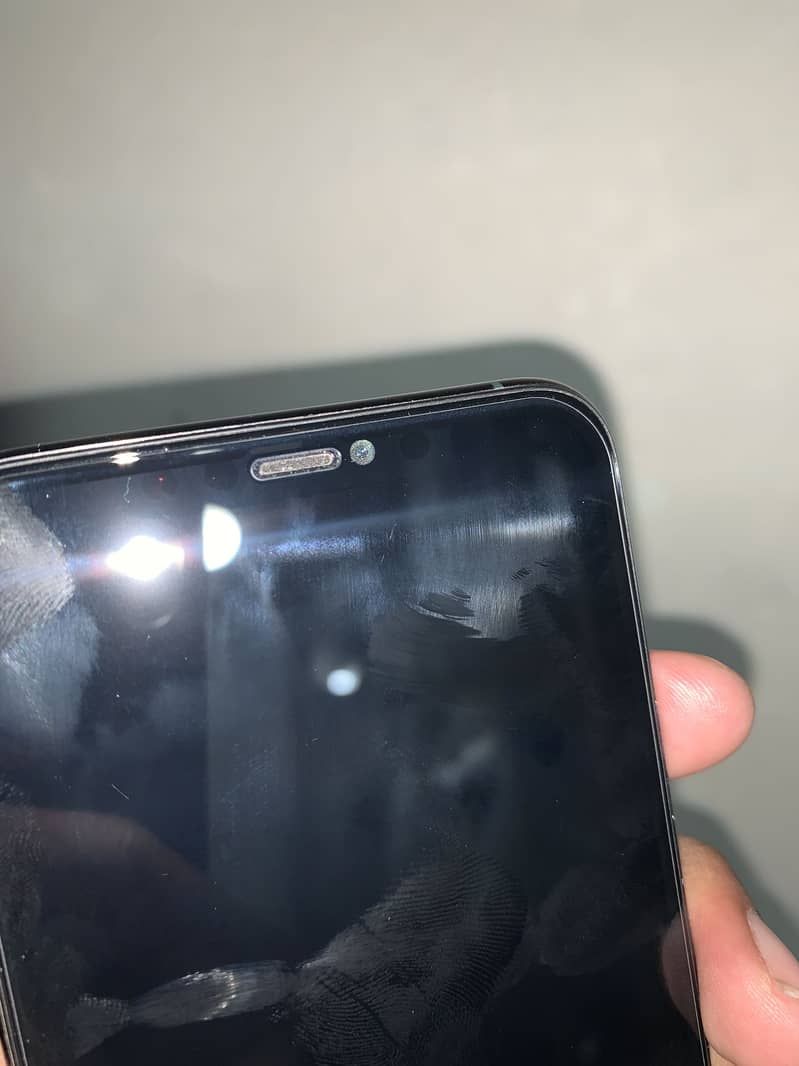Apple iPhone 11 Pro Max 7