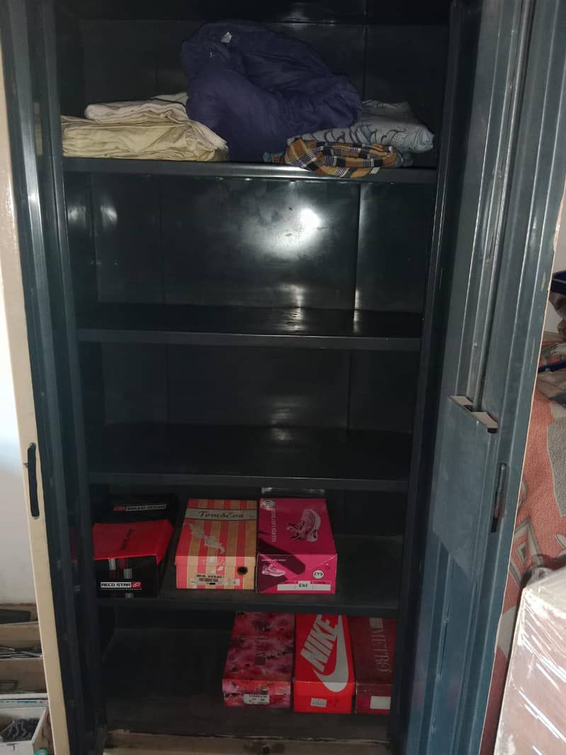 wardrobe 1