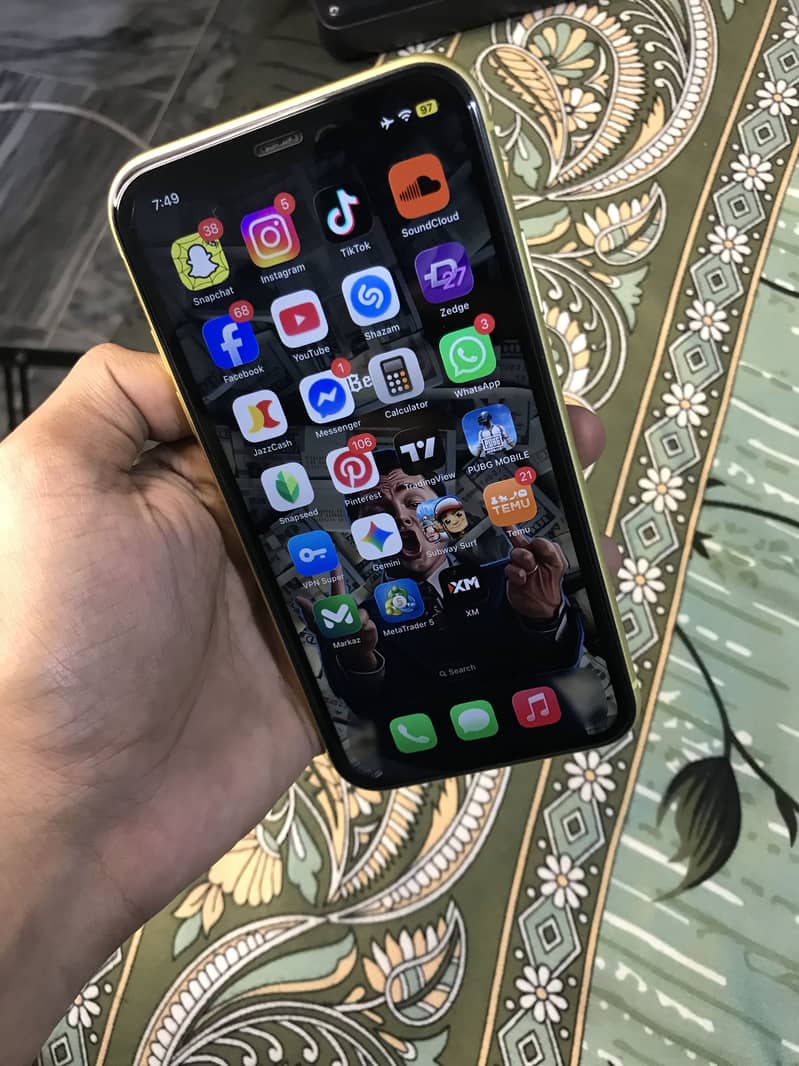 Apple iPhone 11 2