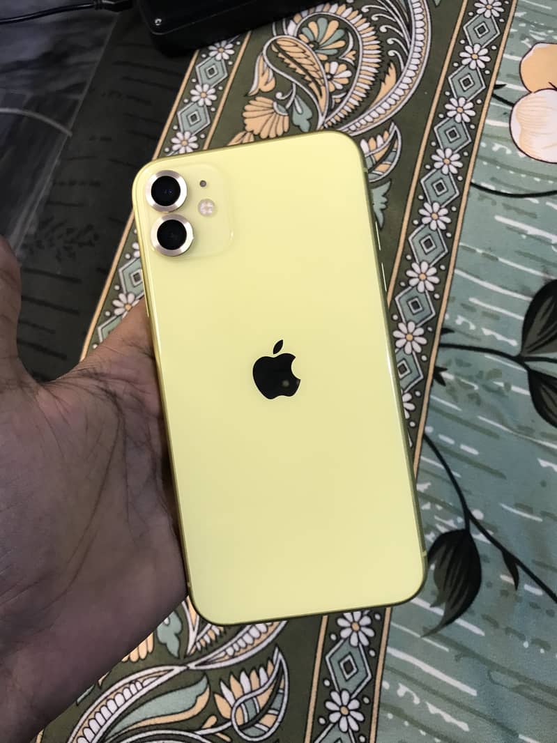 Apple iPhone 11 3