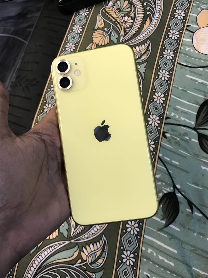 Apple iPhone 11 7