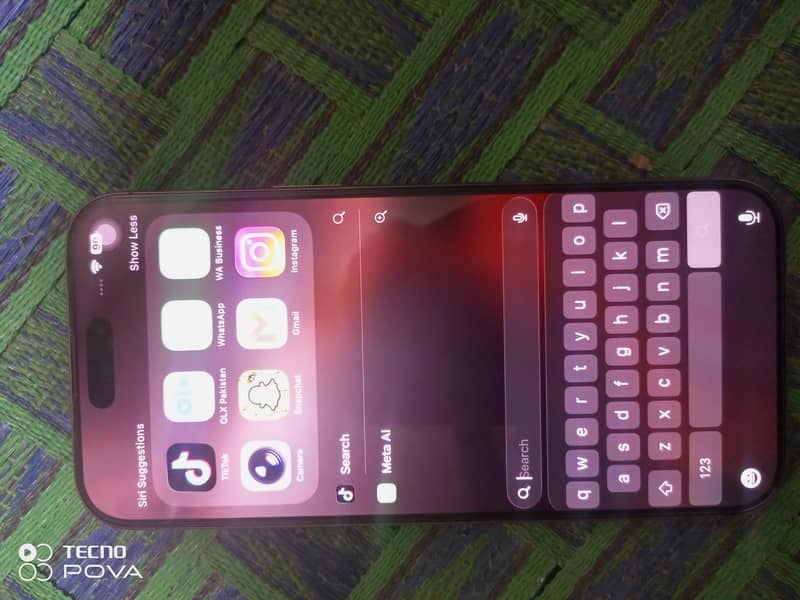 Apple iPhone 16 Pro Max 1