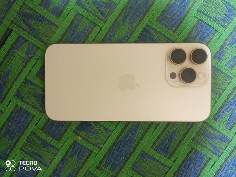 Apple iPhone 16 Pro Max 3