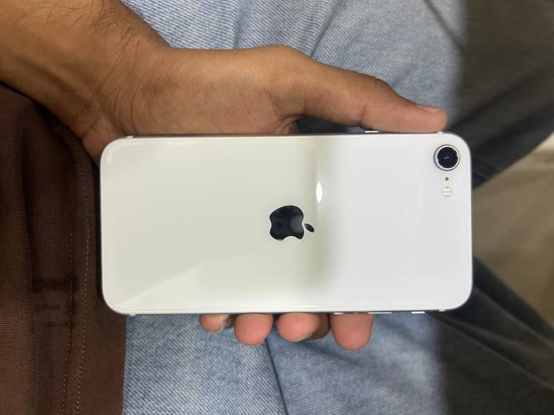 Apple iPhone SE 0