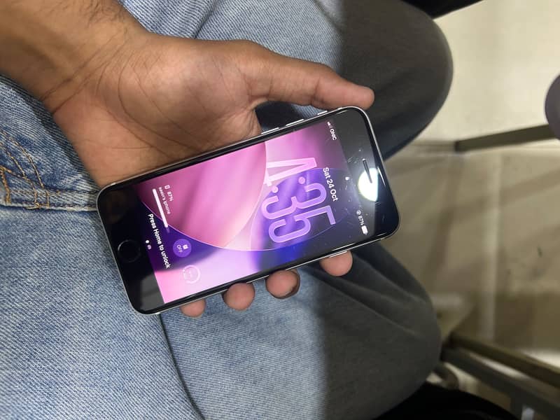 Apple iPhone SE 4