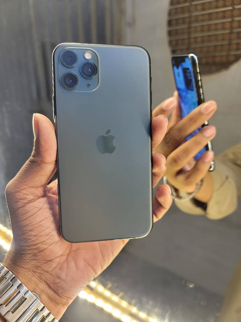 Apple iPhone 11 Pro 0